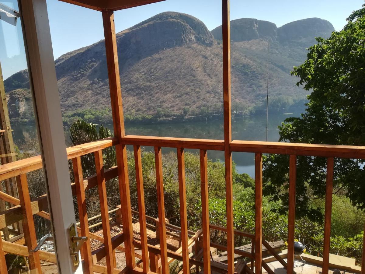 Letamong Bed & Breakfast Хартбееспоорт Екстериор снимка