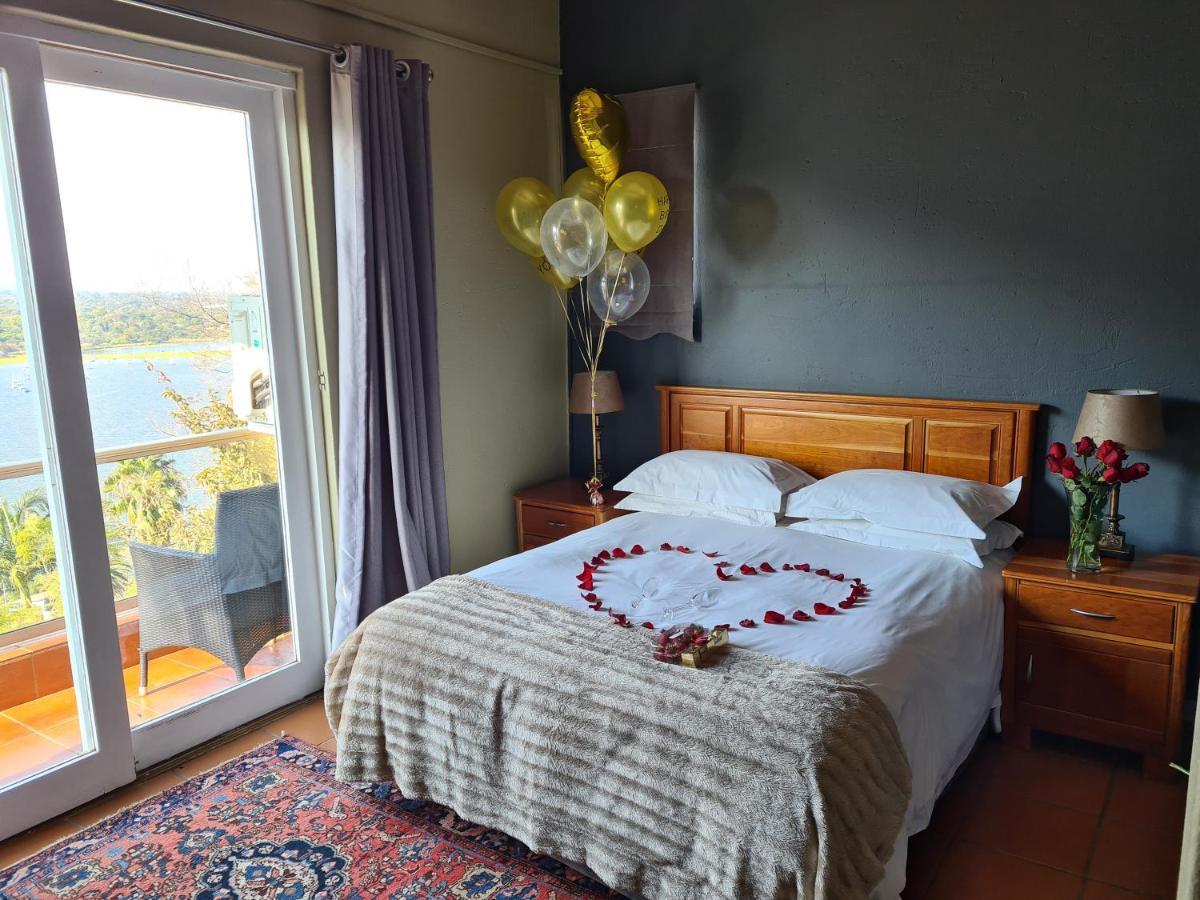 Letamong Bed & Breakfast Хартбееспоорт Екстериор снимка